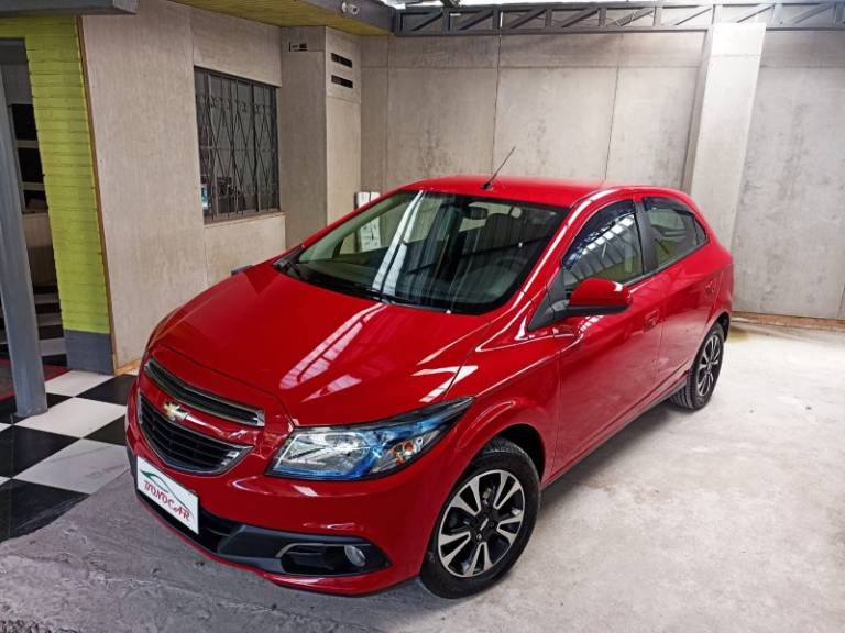 CHEVROLET - ONIX - 2013/2013 - Vermelha - R$ 44.900,00