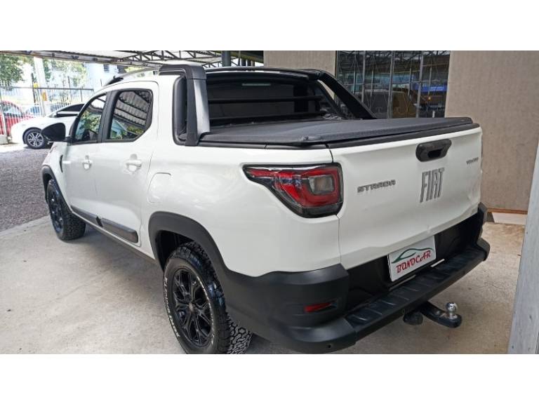 FIAT - STRADA - 2020/2021 - Branca - R$ 99.900,00