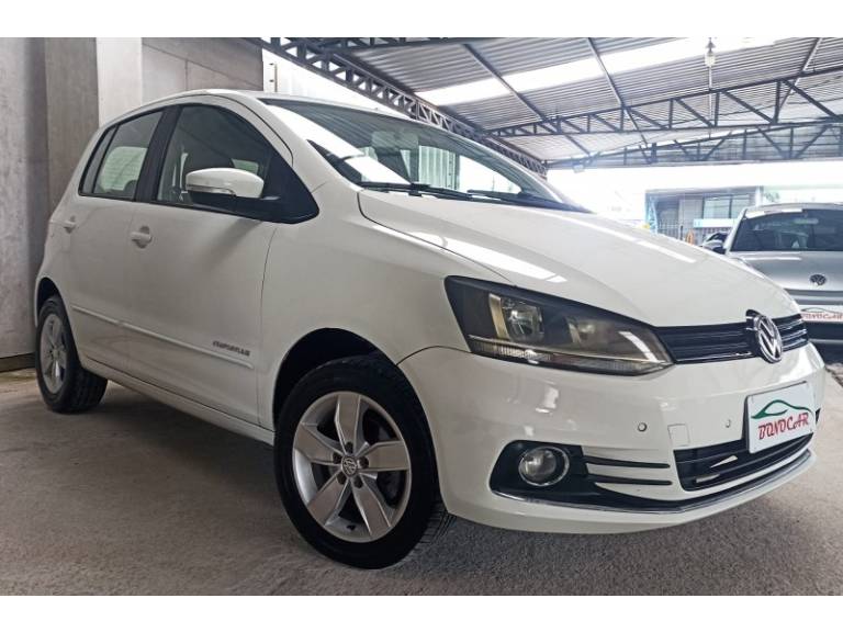 VOLKSWAGEN - FOX - 2017/2018 - Branca - R$ 53.900,00