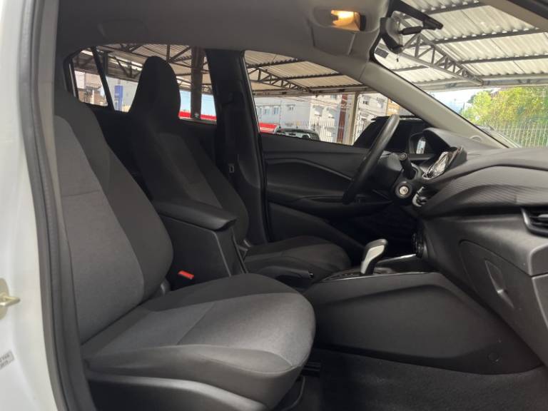 CHEVROLET - ONIX - 2019/2020 - Branca - R$ 68.900,00