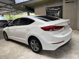 HYUNDAI - ELANTRA - 2016/2017 - Branca - R$ 83.900,00