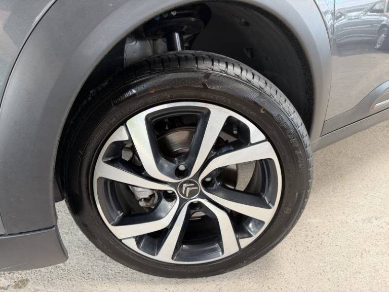 CITROËN - C4 CACTUS - 2021/2022 - Cinza - R$ 86.900,00