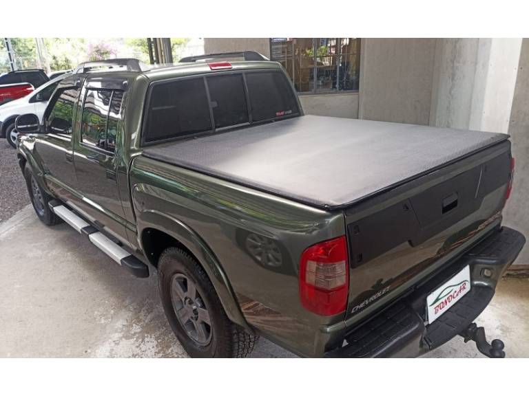 CHEVROLET - S10 - 2011/2011 - Verde - R$ 67.900,00