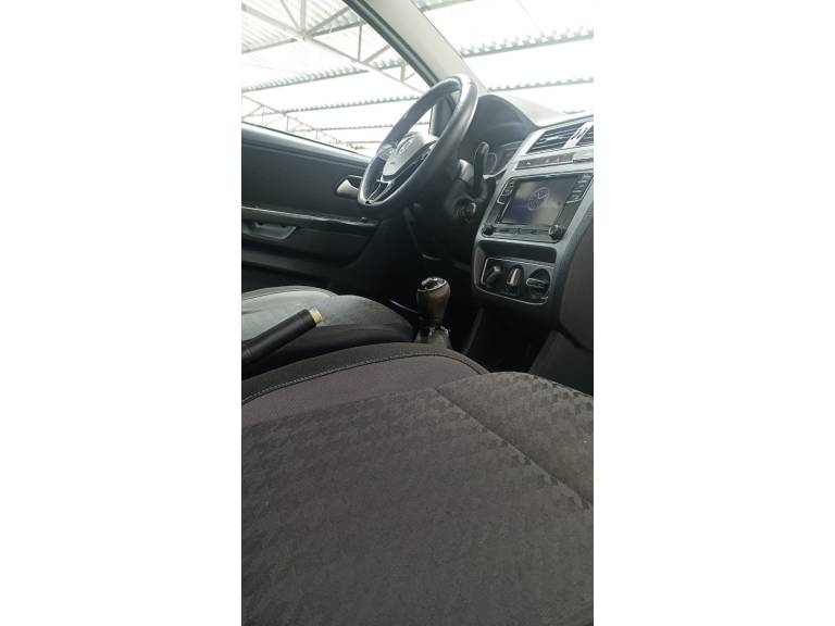VOLKSWAGEN - FOX - 2017/2018 - Branca - R$ 53.900,00