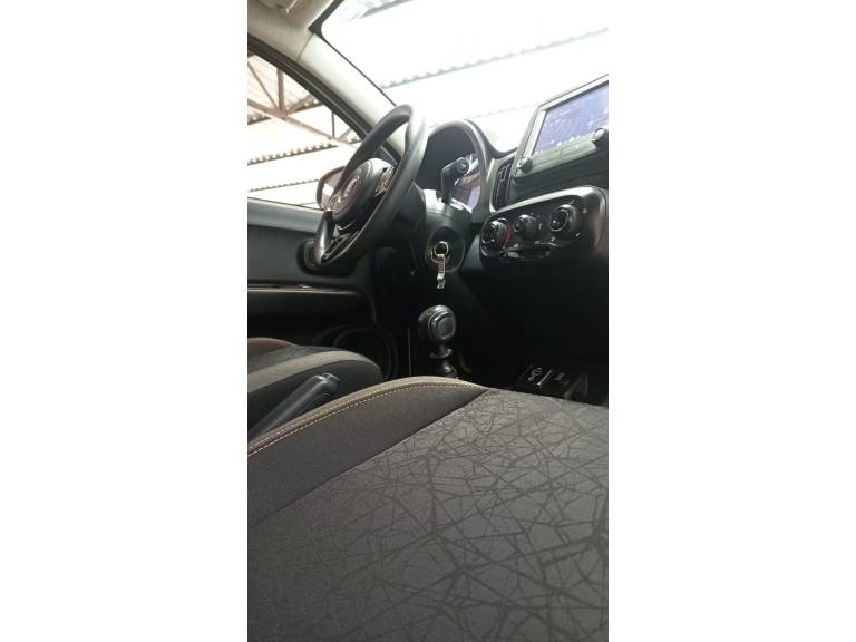 FIAT - MOBI - 2021/2022 - Branca - R$ 55.900,00