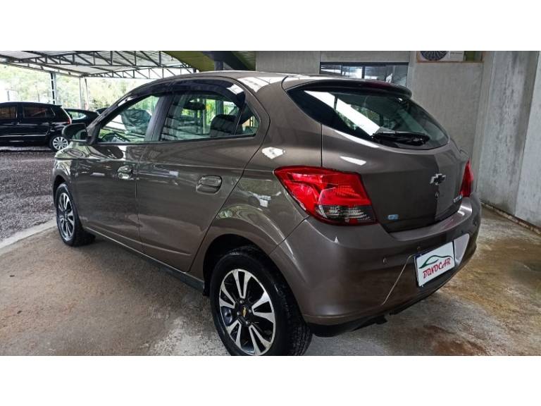 CHEVROLET - ONIX - 2013/2014 - Cinza - R$ 54.900,00
