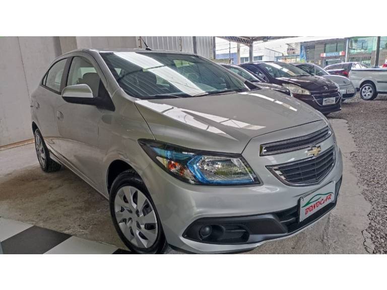 CHEVROLET - ONIX - 2013/2013 - Prata - R$ 40.900,00