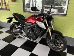 HONDA - CB 650R - 2020/2020 - Vermelha - R$ 49.900,00