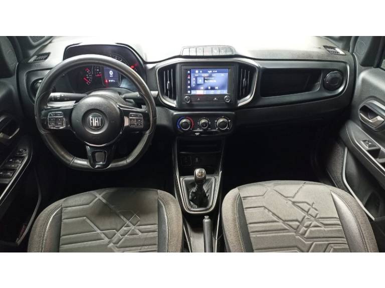 FIAT - STRADA - 2020/2021 - Branca - R$ 99.900,00