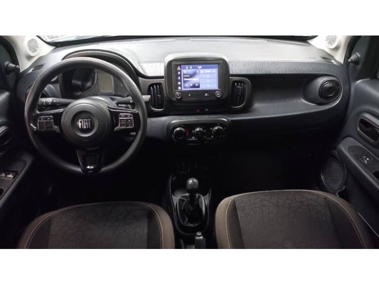 FIAT - MOBI - 2021/2022 - Branca - R$ 57.900,00