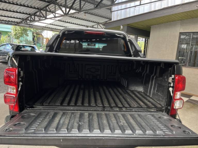 CHEVROLET - S10 - 2018/2019 - Preta - R$ 124.900,00
