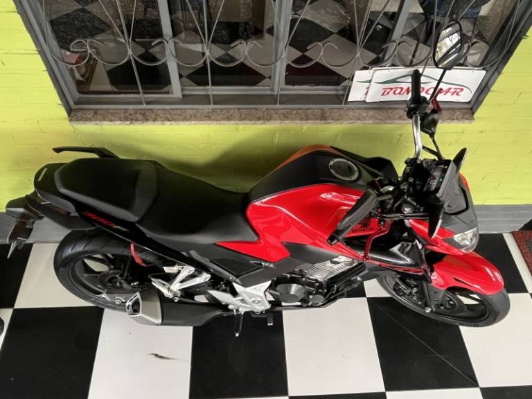 HONDA - CB 300F TWISTER - 2024/2024 - Vermelha - R$ 26.900,00