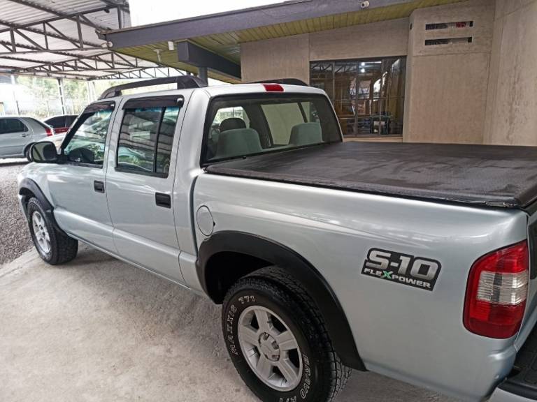 CHEVROLET - S10 - 2009/2010 - Prata - R$ 62.900,00