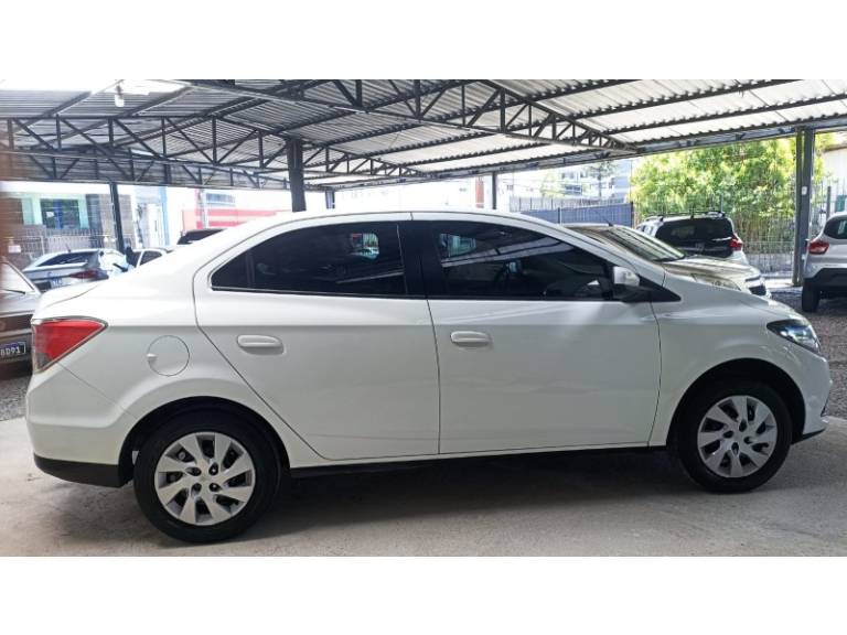 CHEVROLET - PRISMA - 2014/2014 - Branca - R$ 42.900,00