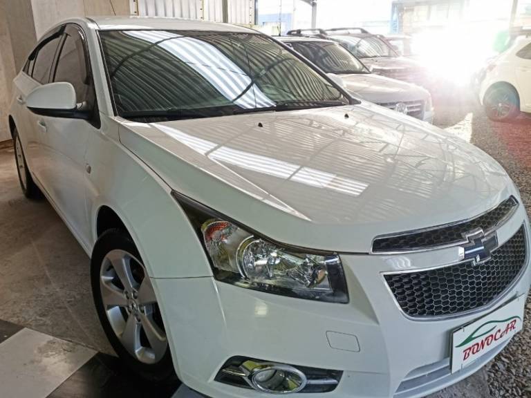 CHEVROLET - CRUZE - 2013/2014 - Branca - R$ 59.900,00