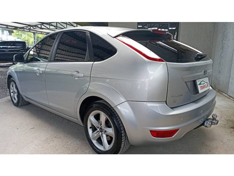 FORD - FOCUS - 2013/2013 - Prata - R$ 43.900,00