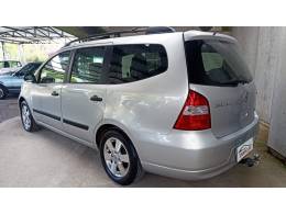 NISSAN - GRAND LIVINA - 2011/2012 - Prata - R$ 39.900,00