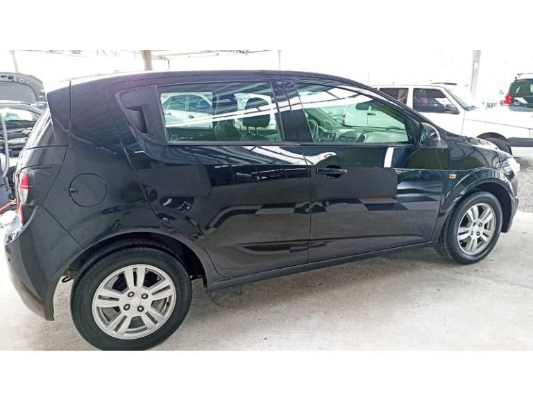 CHEVROLET - SONIC - 2013/2013 - Preta - R$ 36.900,00